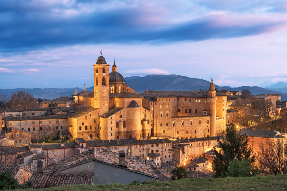 Urbino w Marche - Palazzo Ducale i panorama renesansowego miasta
