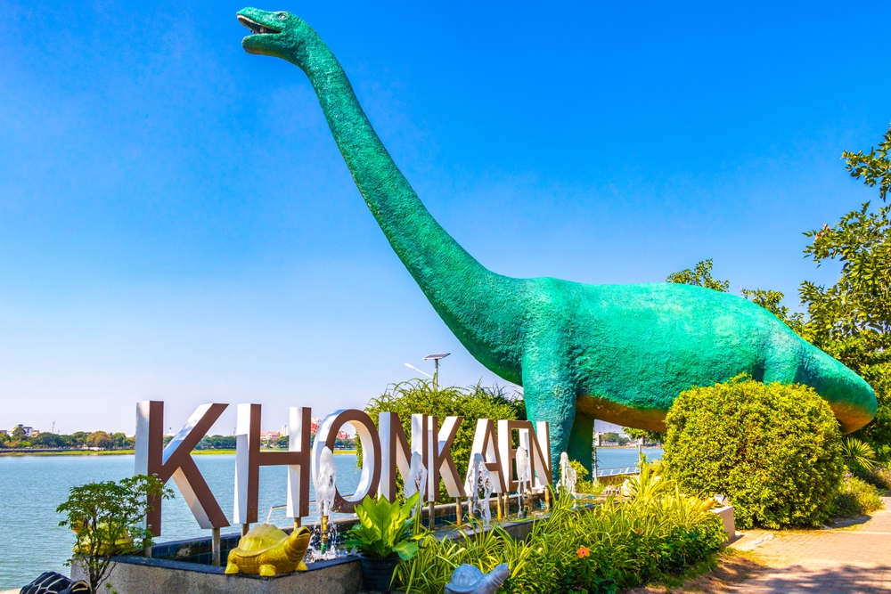 Model dinozaura w prowincji Khon Kaen, regionie wykopalisk paleontologicznych