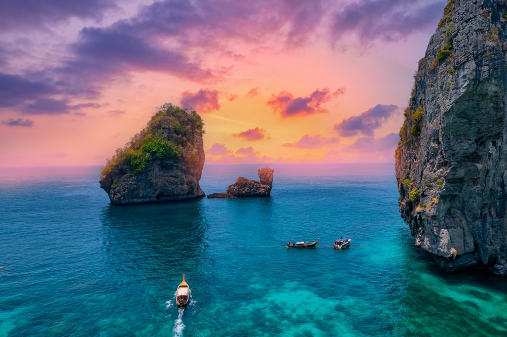 Plaża Nui na Koh Phi Phi Don z lotu ptaka