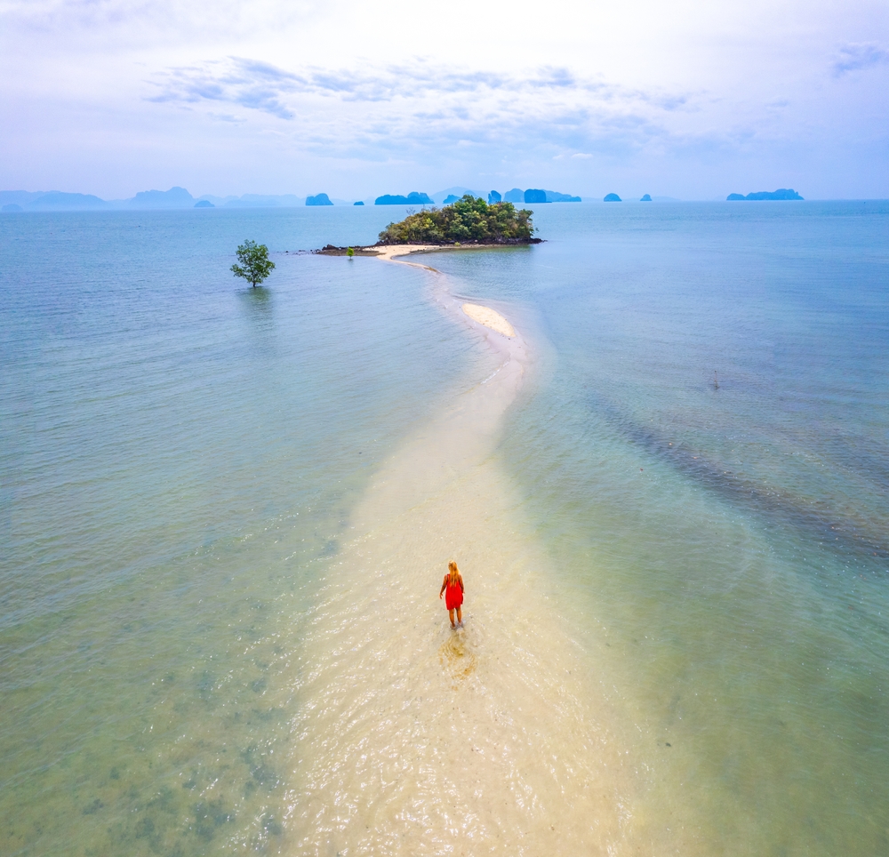 Wysepka Koh Nok przy Koh Yao Noi w zatoce Phang Nga