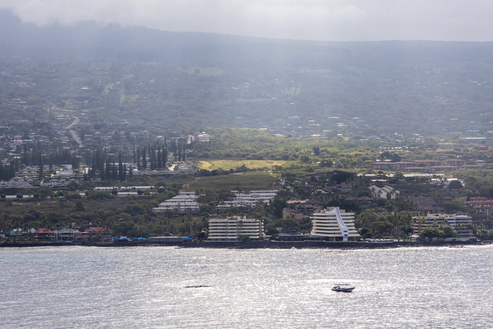 Kailua-Kona i wybrzeże zatoki z lotu ptaka