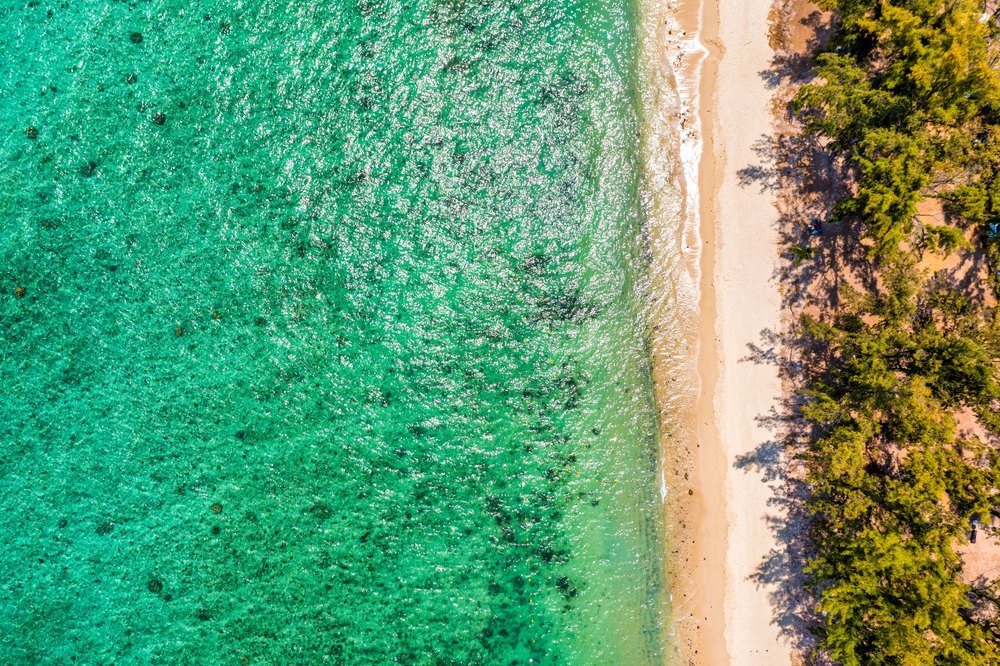 Laguna przy plaży Flic en Flac z góry